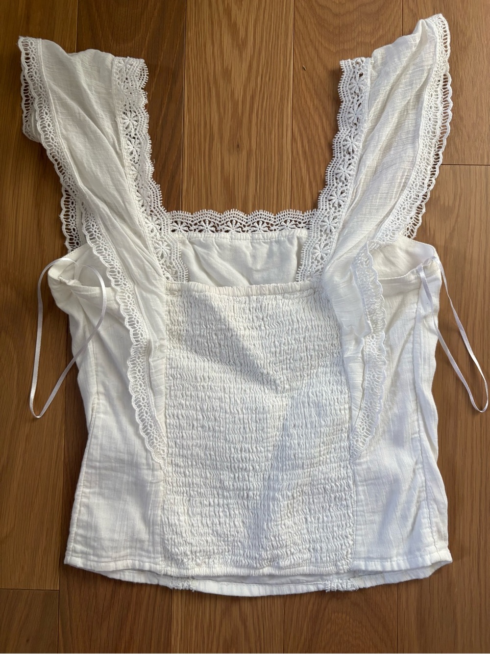Abercrombie & Fitch White Lace-Trimmed Cotton Tank - Picture 2 of 3